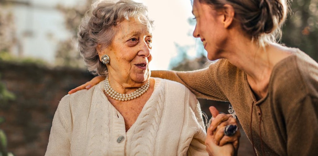 Empathetic Communication for Dementia: 6 Essential&nbsp;Tips